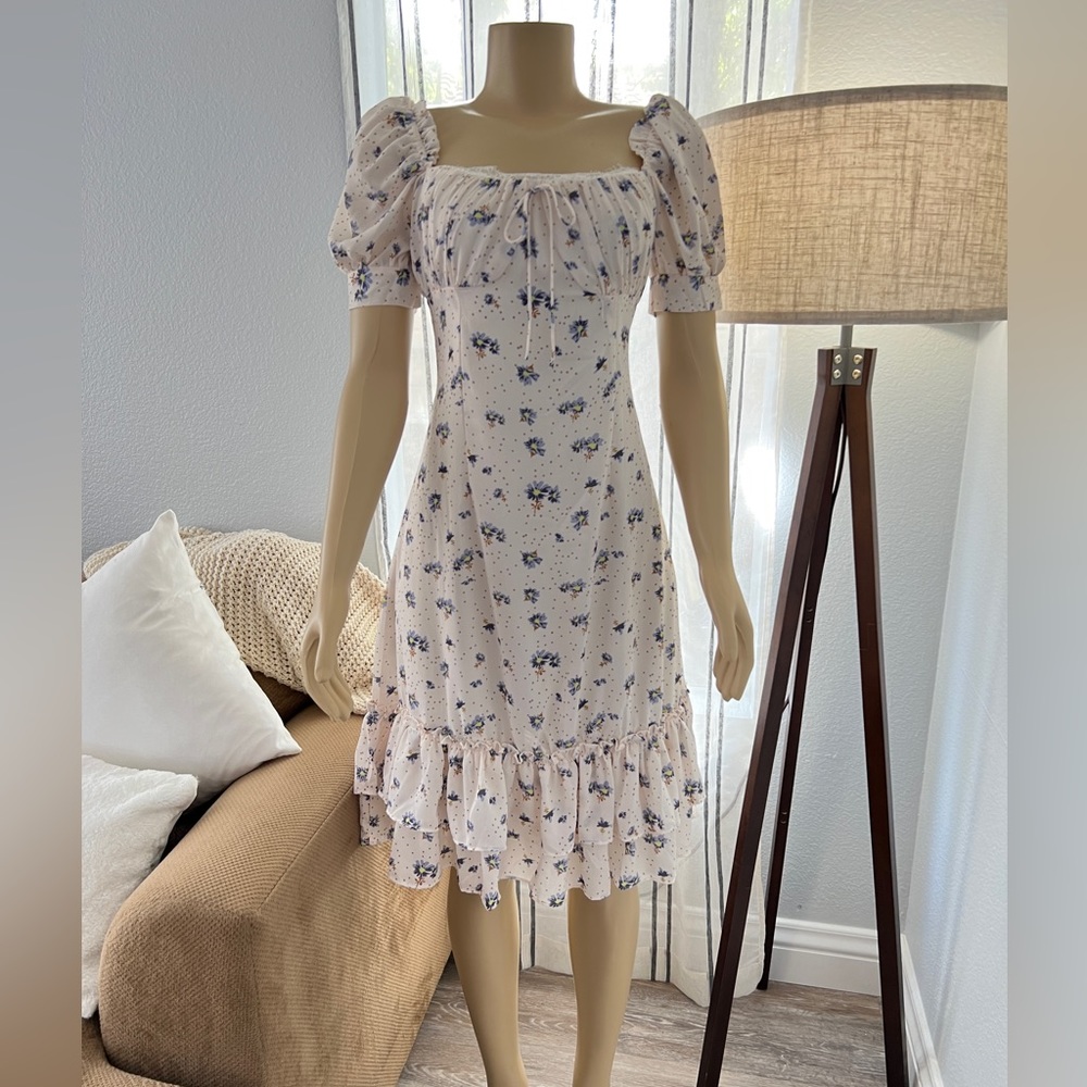 Aly Daly Floral Milkmaid Midi Dress Size M Medium Puff Sleeve Yvonne and Love